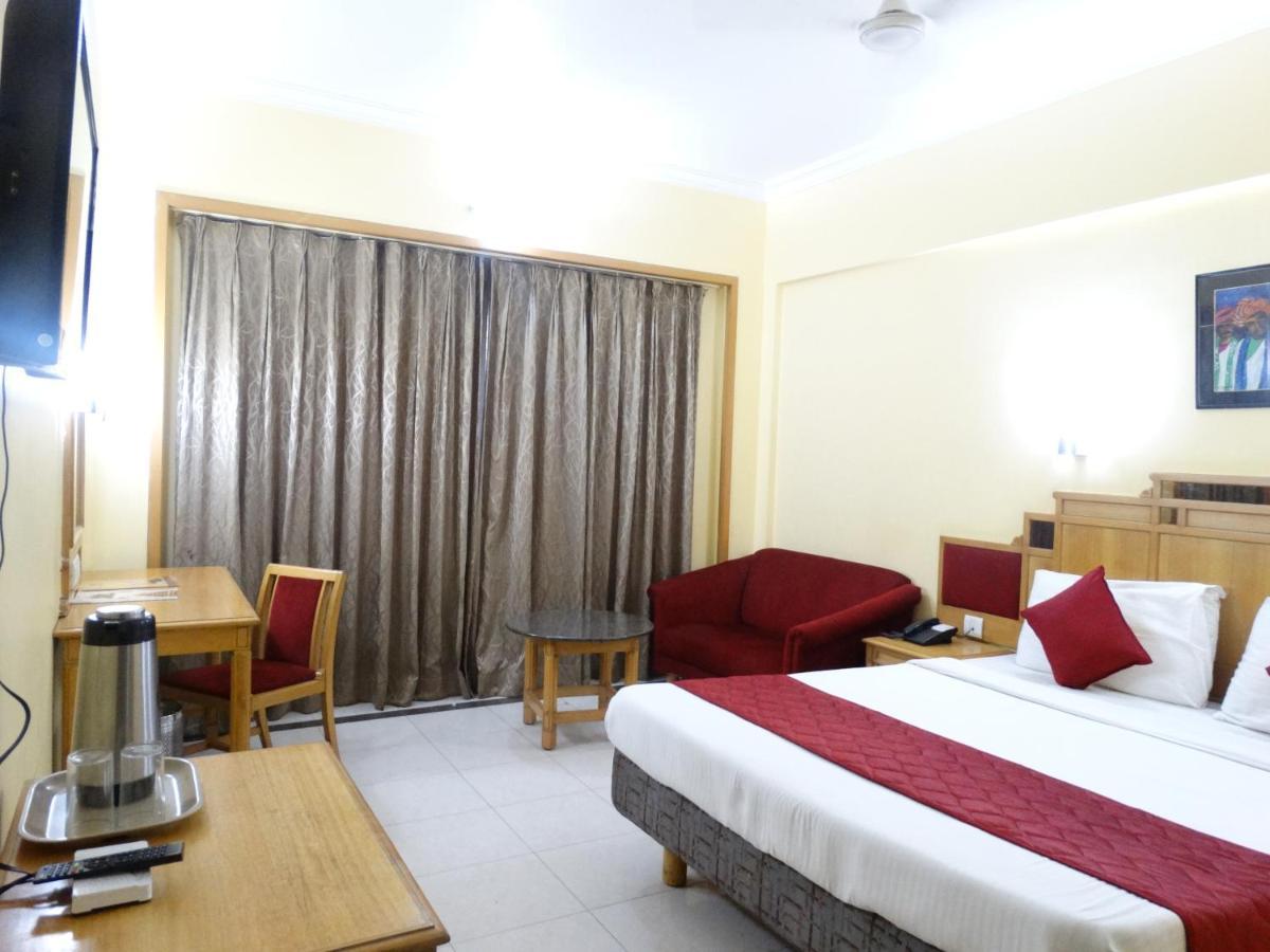 Hotel Kalyan Residency Tirupati Buitenkant foto