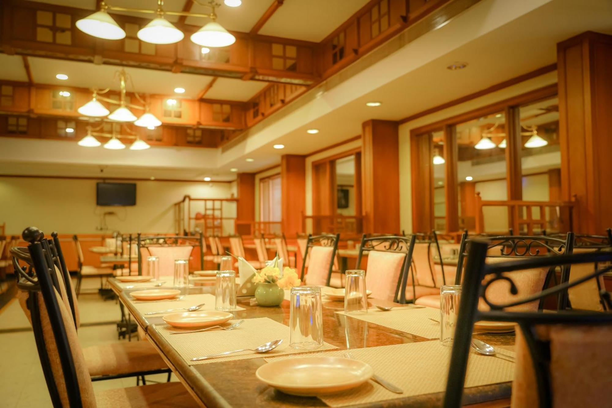 Hotel Kalyan Residency Tirupati Buitenkant foto