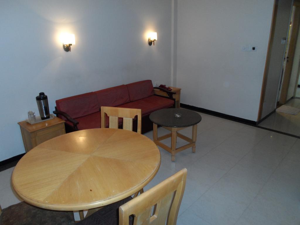 Hotel Kalyan Residency Tirupati Buitenkant foto